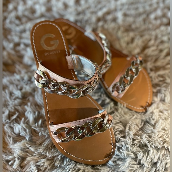 Guess sandals - Picture 1 of 8
